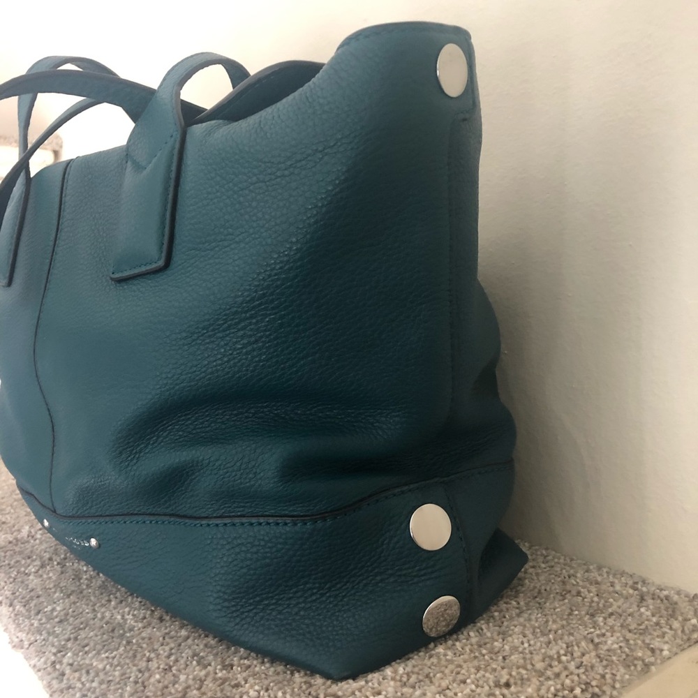 Mark Jacob’s Leather Handbag Purse - Picture 3 of 11